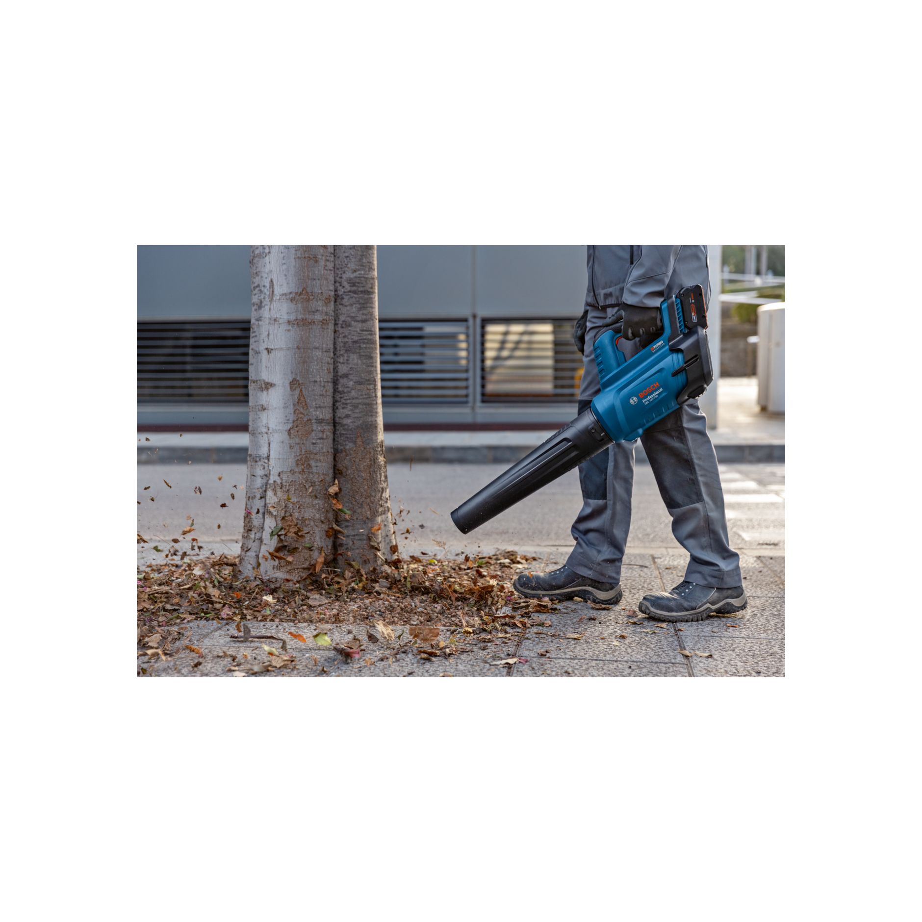 Bosch Akku Laubgebläse GBL 18V750 SFS