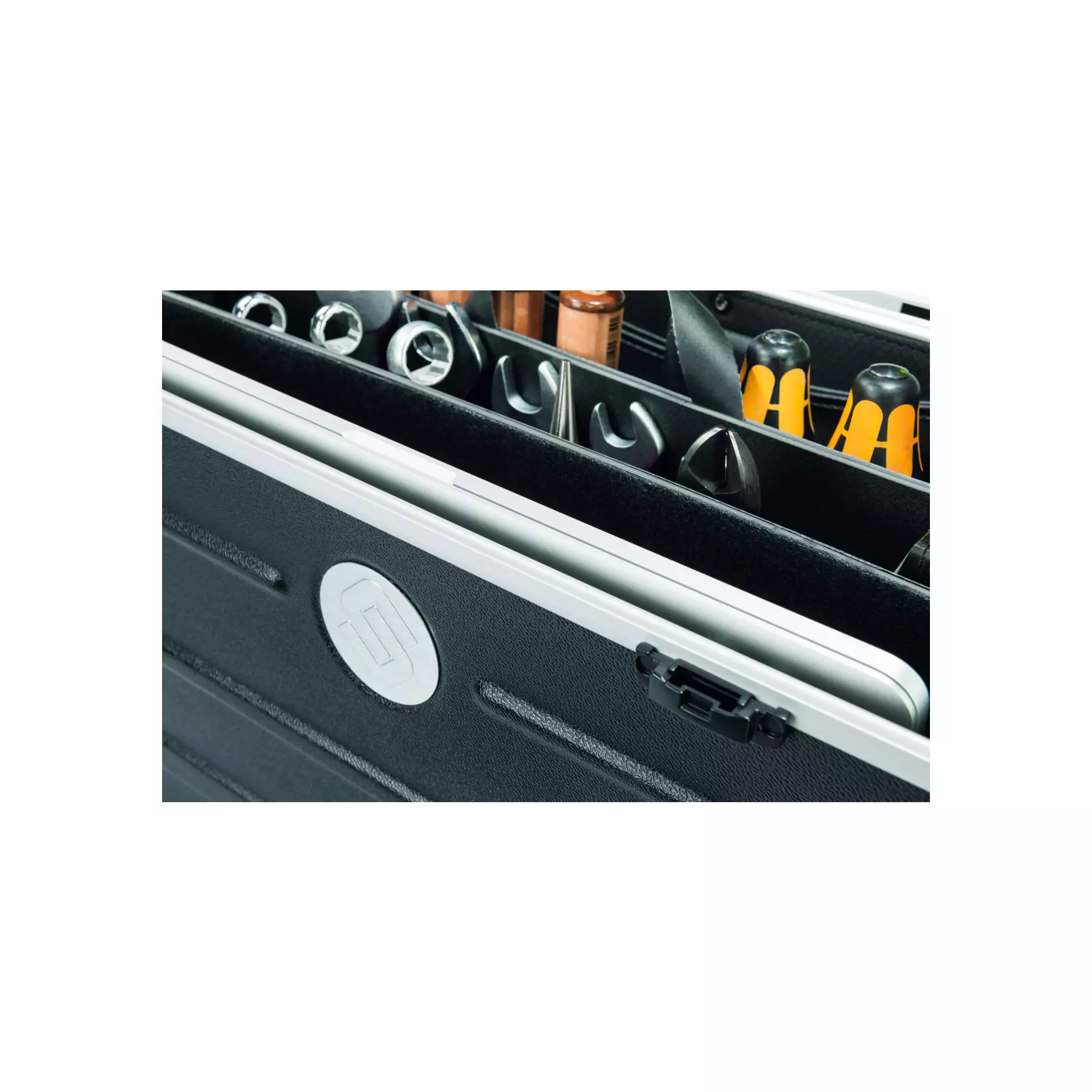 es1880_b691970_detail2